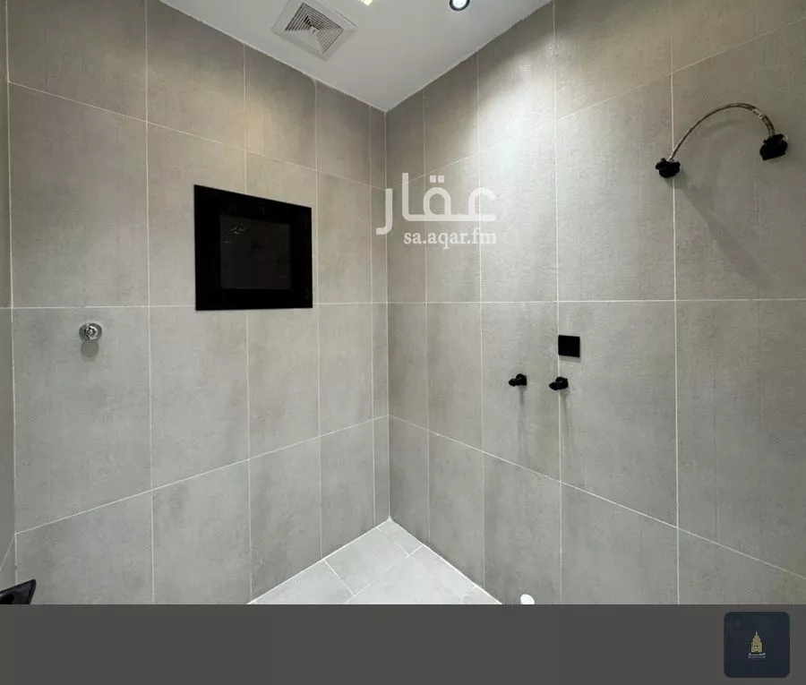 540 sqm building in King Fahd 8