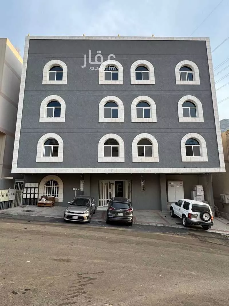 عمارة 158 م² في العدل 8
