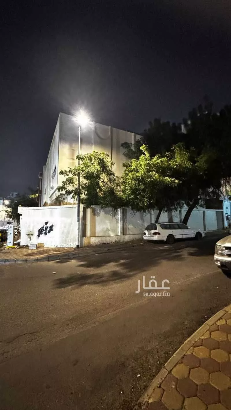 عمارة 400 م² في الجامعة 2