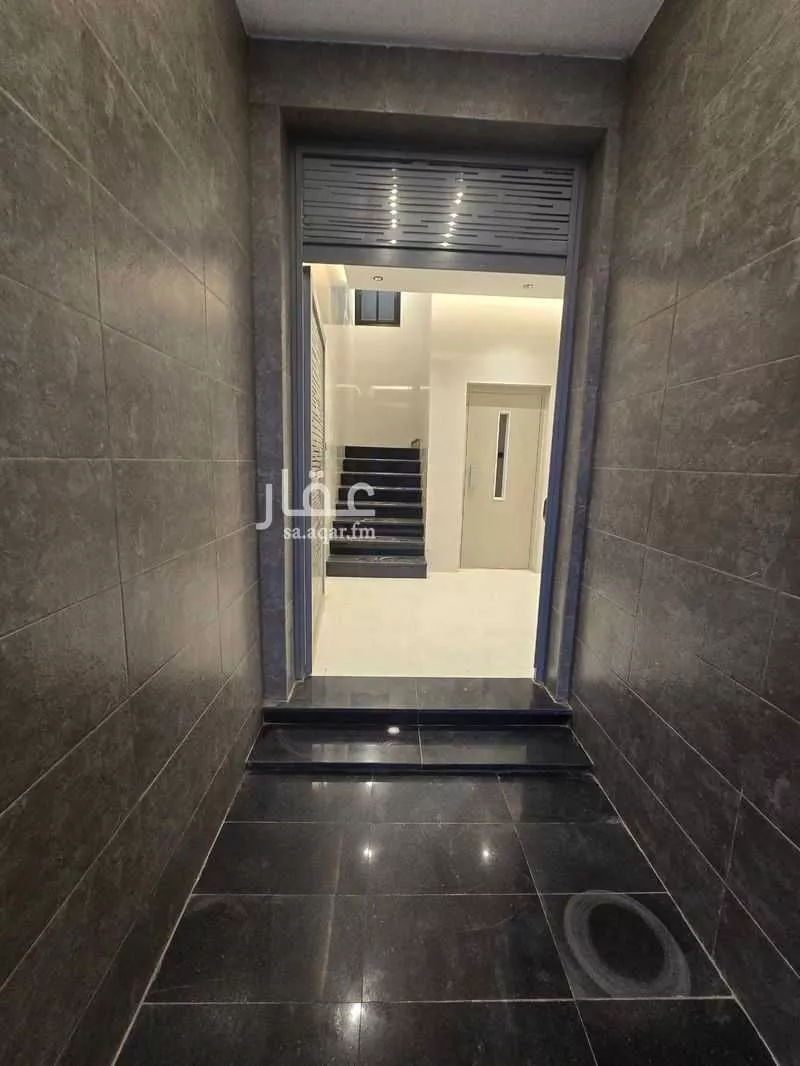 عمارة 294 م² في الملك فهد 15