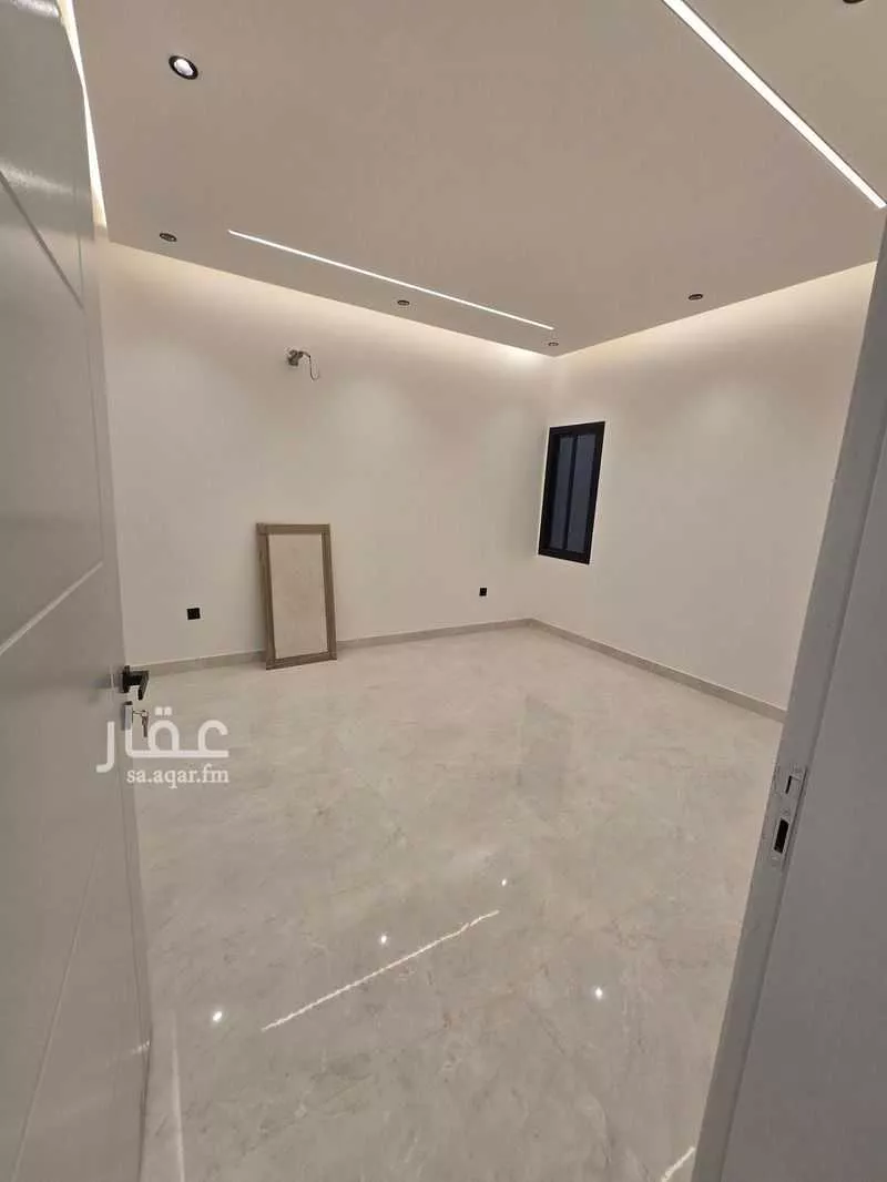 عمارة 294 م² في الملك فهد 21