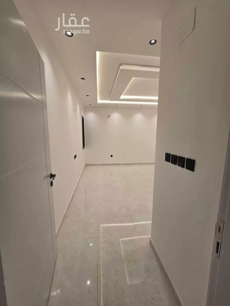 عمارة 294 م² في الملك فهد 26