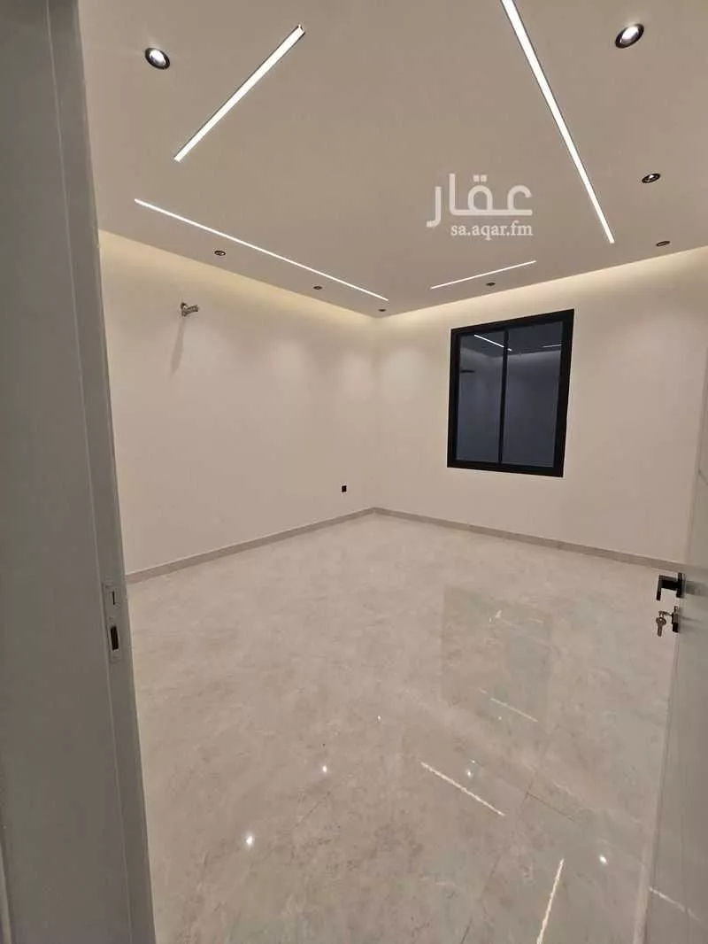 عمارة 294 م² في الملك فهد 7