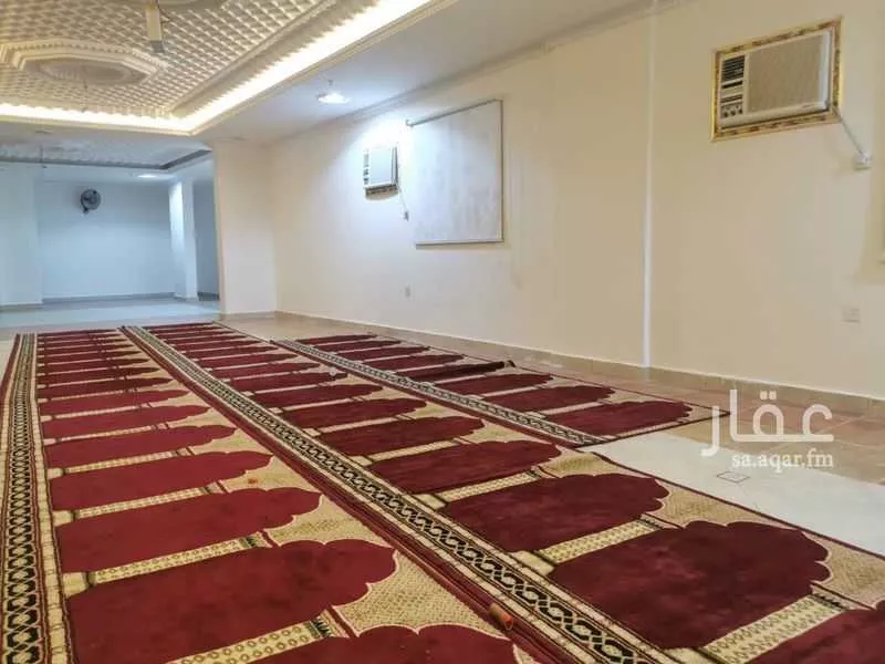 عمارة 505 م² في الروضة 10