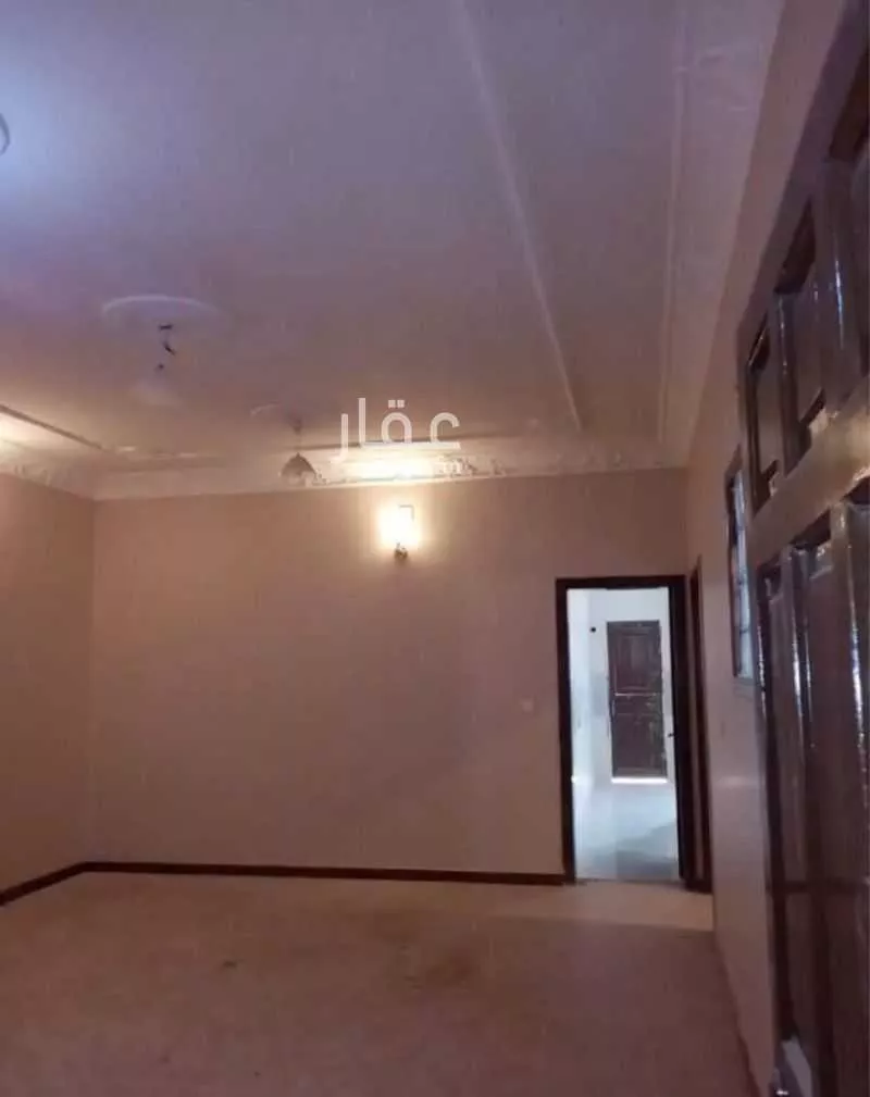 عمارة 900 م² في العوالي 8