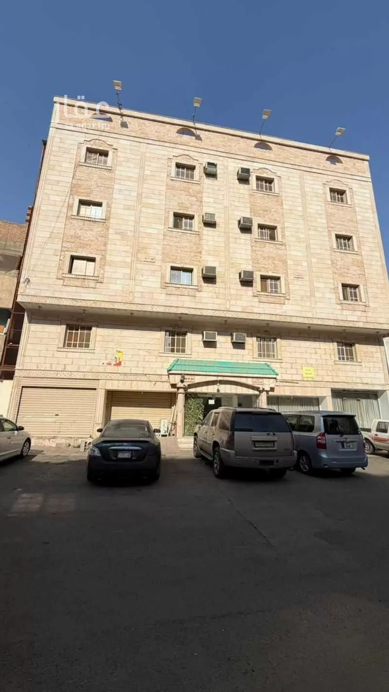 499 sqm building in Al Mursalat 3