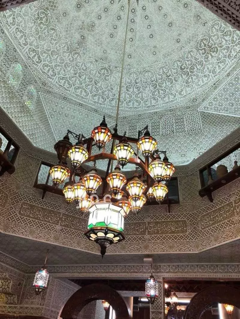 عمارة 825 م² في العدل 11