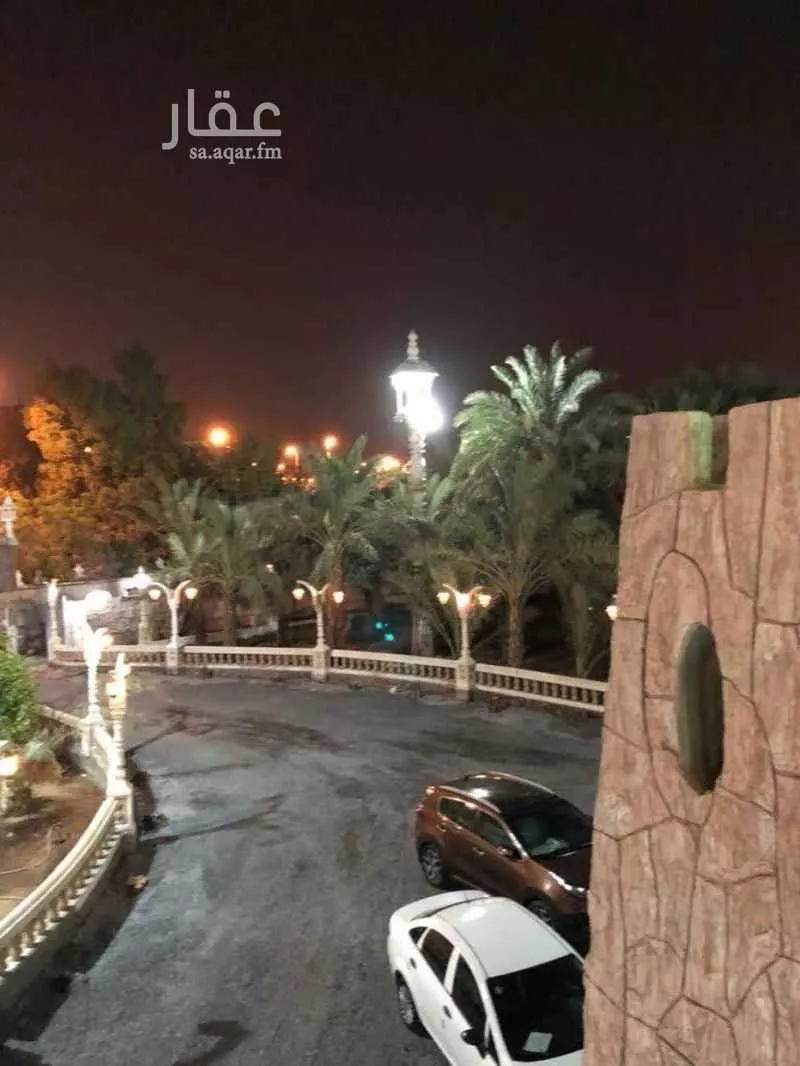 عمارة 825 م² في العدل 14