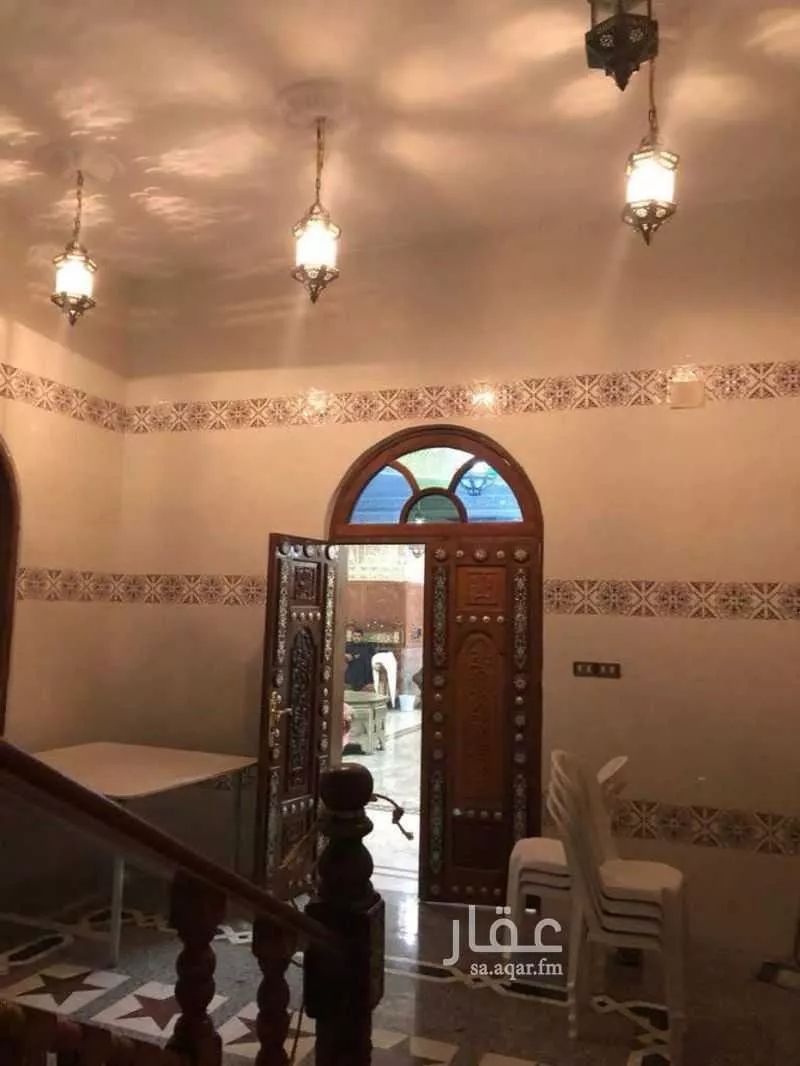 عمارة 825 م² في العدل 16
