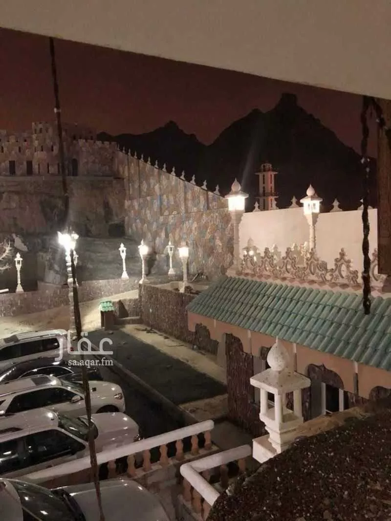 عمارة 825 م² في العدل 3