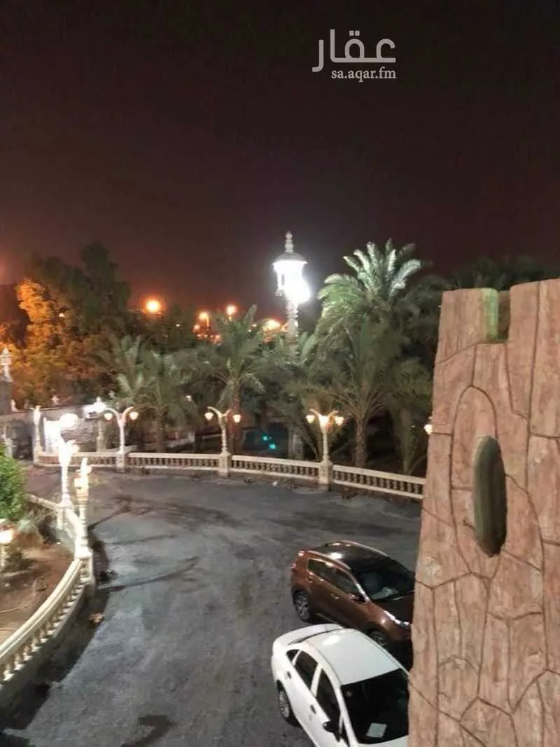 عمارة 825 م² في العدل 4