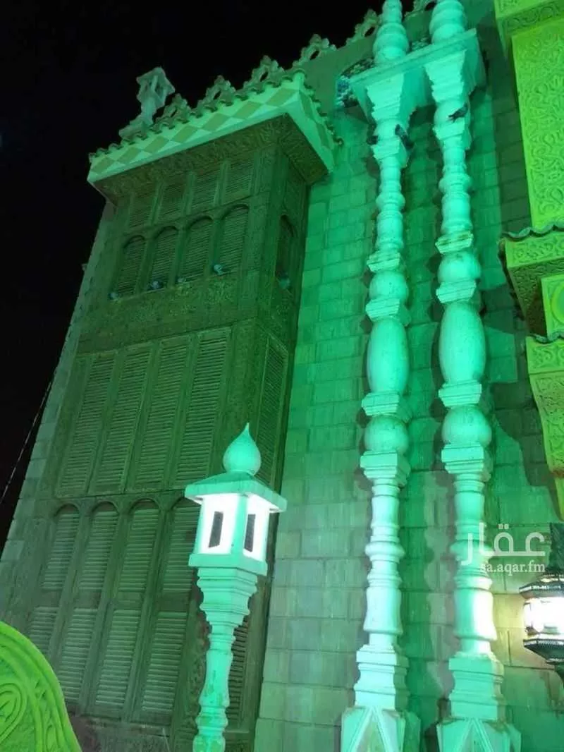 عمارة 825 م² في العدل 5