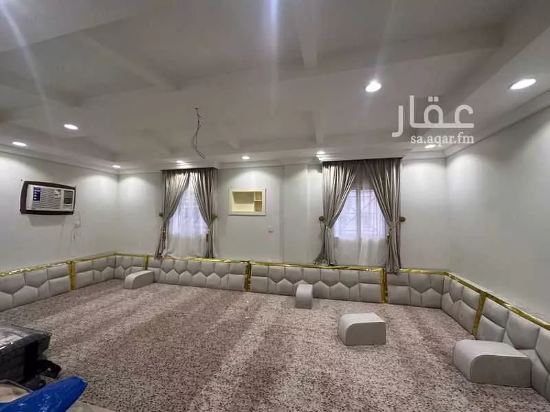 500 sqm building in Al Shawqiyyah 10