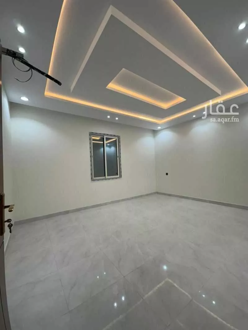 عمارة 300 م² في العكيشية 2