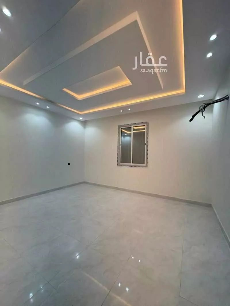 عمارة 300 م² في العكيشية 12