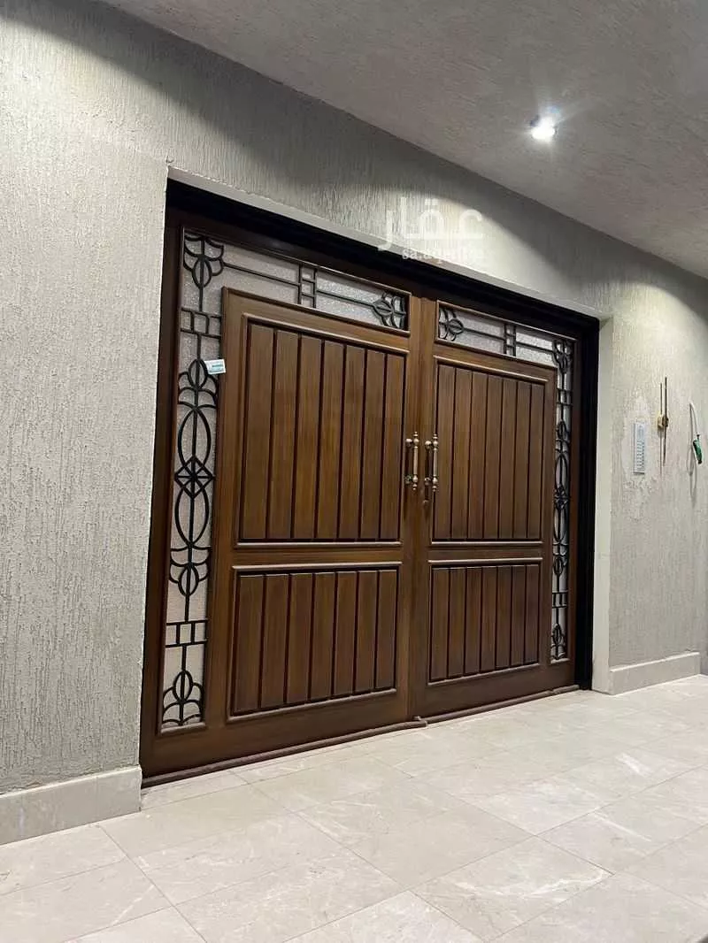 عمارة 600 م² في الملك فهد 15