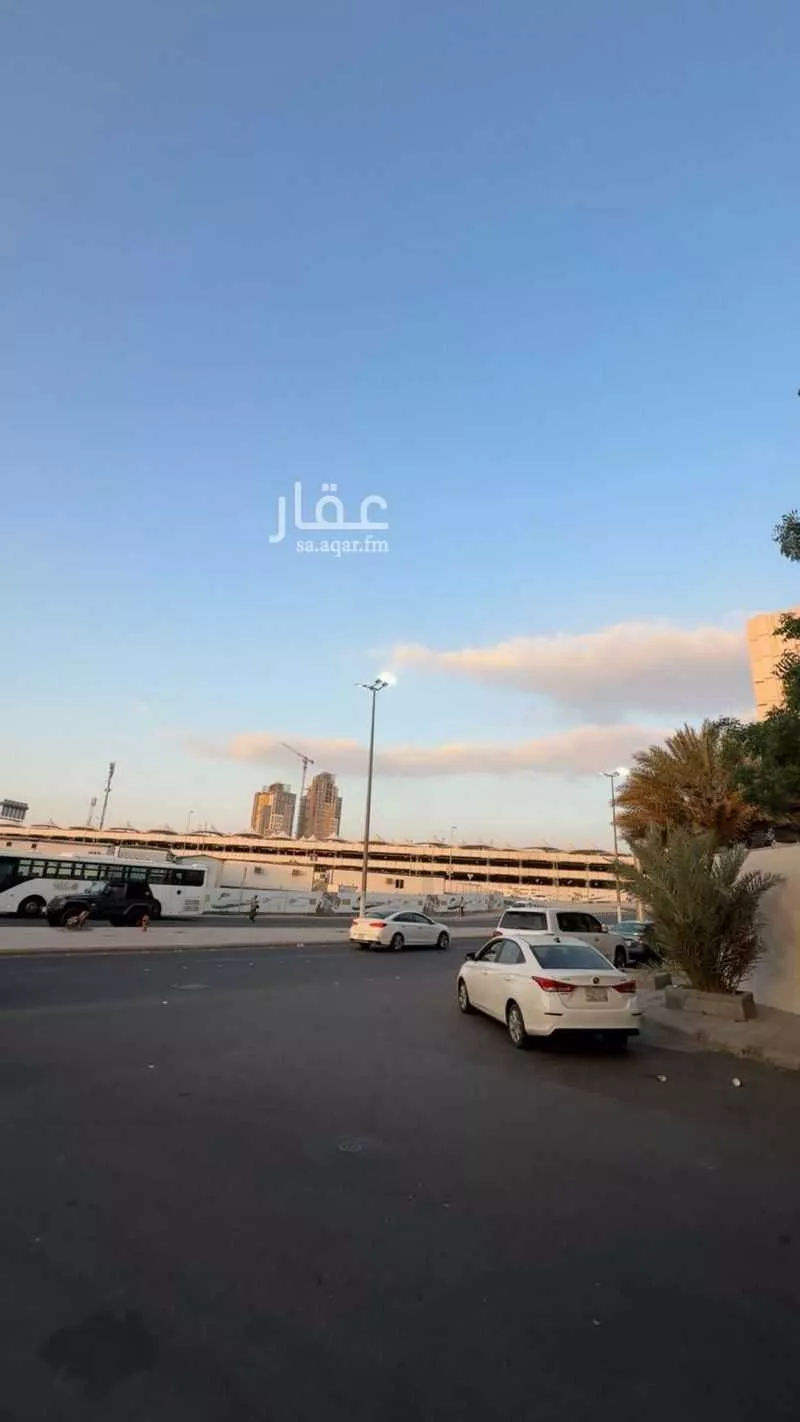 عمارة 727 م² في الرصيفة 7