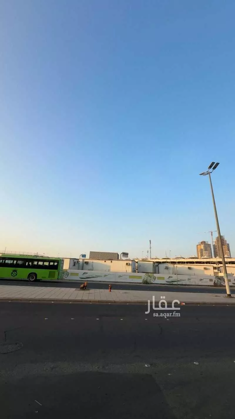 عمارة 727 م² في الرصيفة 8