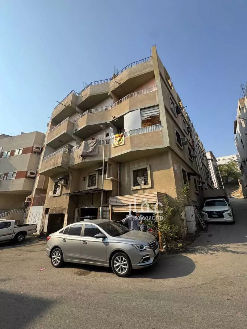عمارة 448 م² في الزهراء 4