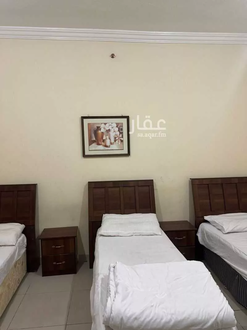 744 sqm building in Al Hijra 4