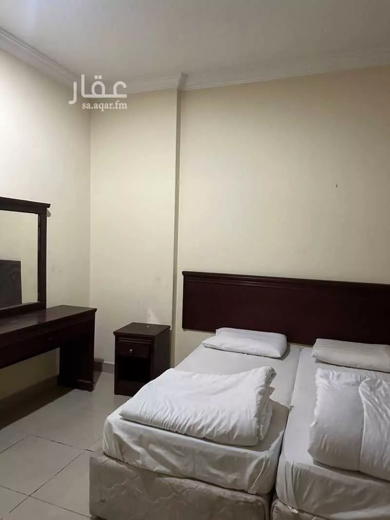 744 sqm building in Al Hijra 8