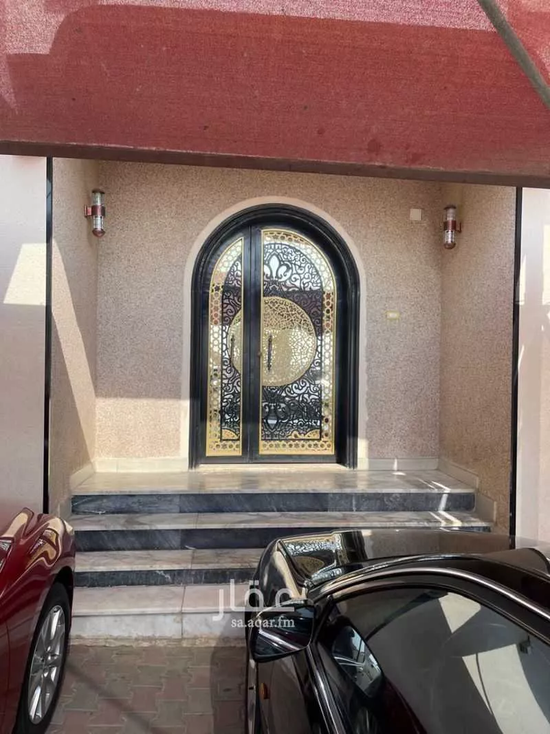 عمارة 400 م² في الخالدية 10