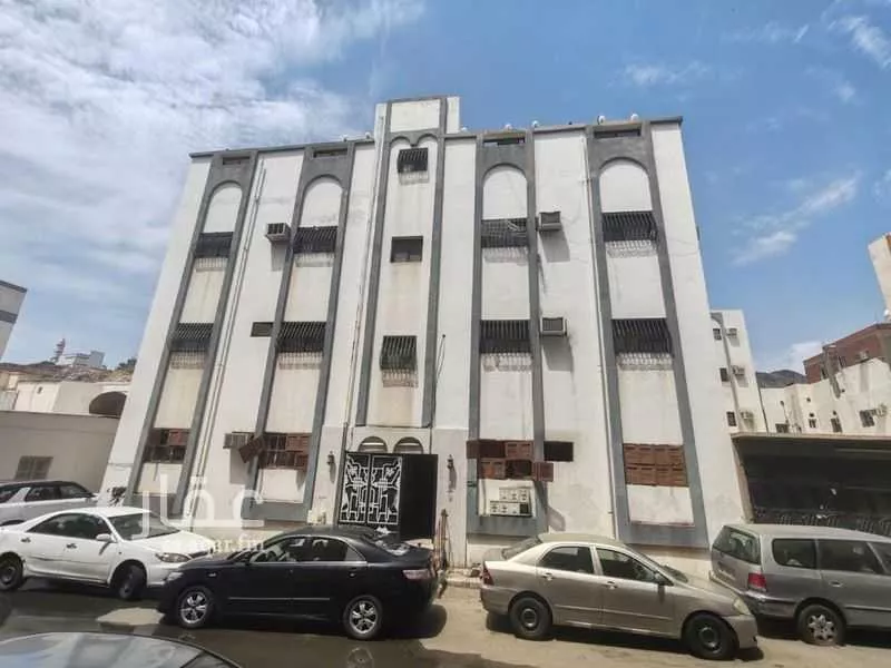 عمارة 345 م² في المعابدة 6