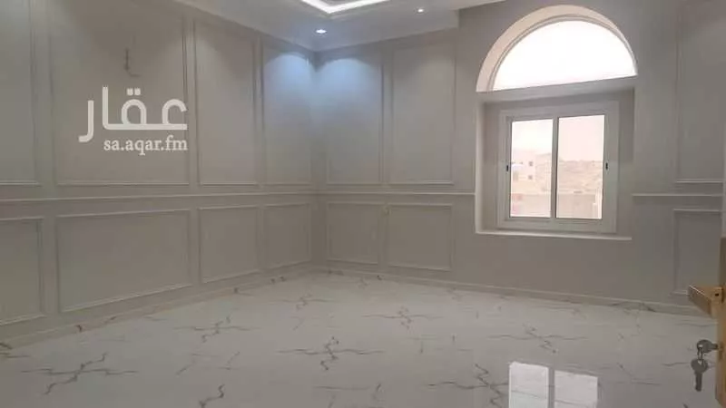 عمارة 805 م² في الخضراء 7