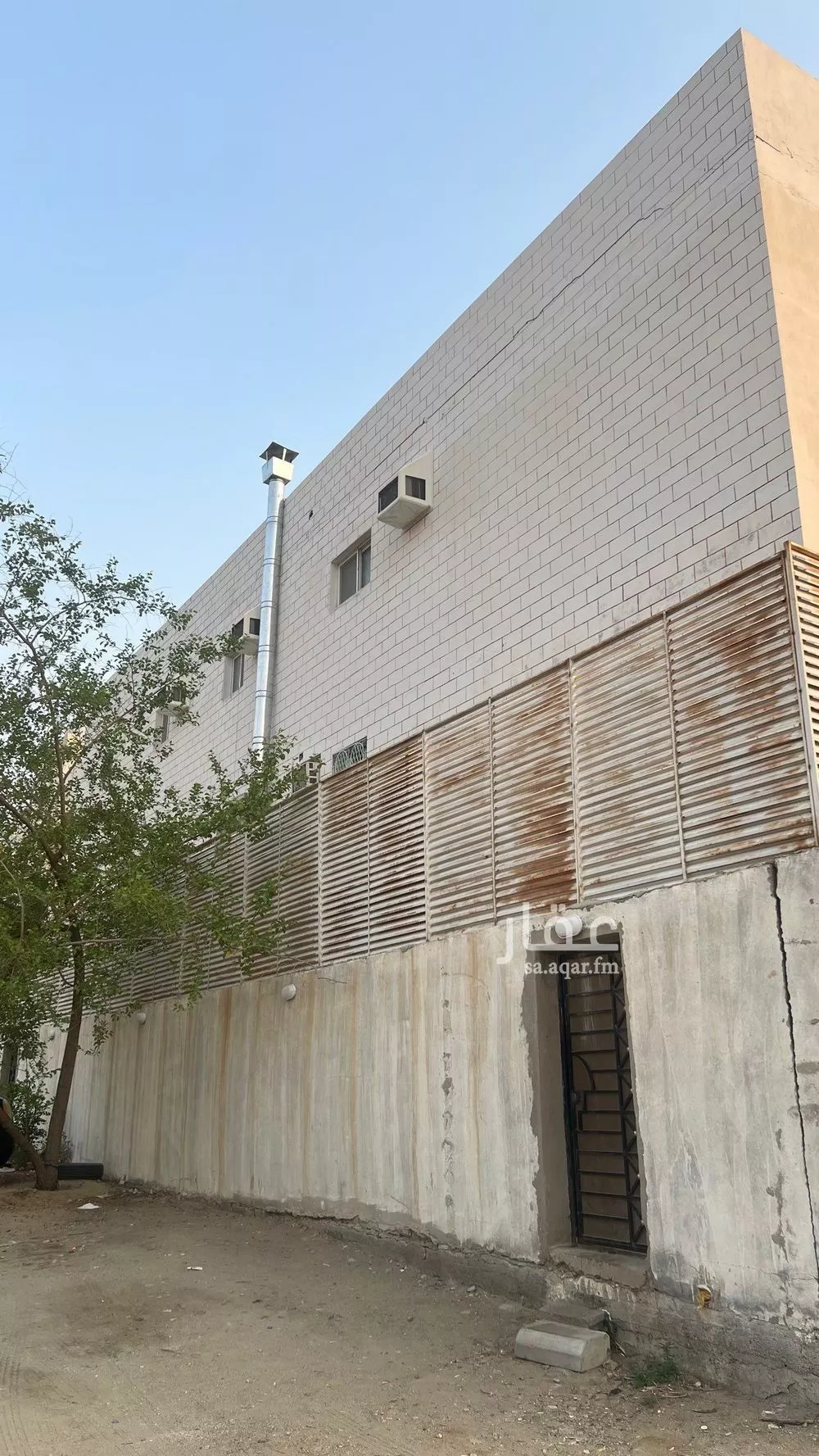 900 sqm building in Al Awali 2