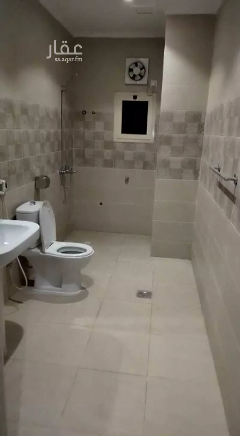 عمارة 484 م² في الجامعة 15