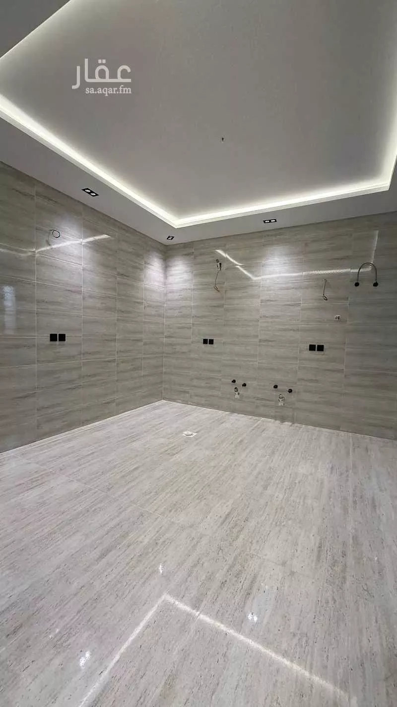 400 sqm building in Al Rashidiyyah 5