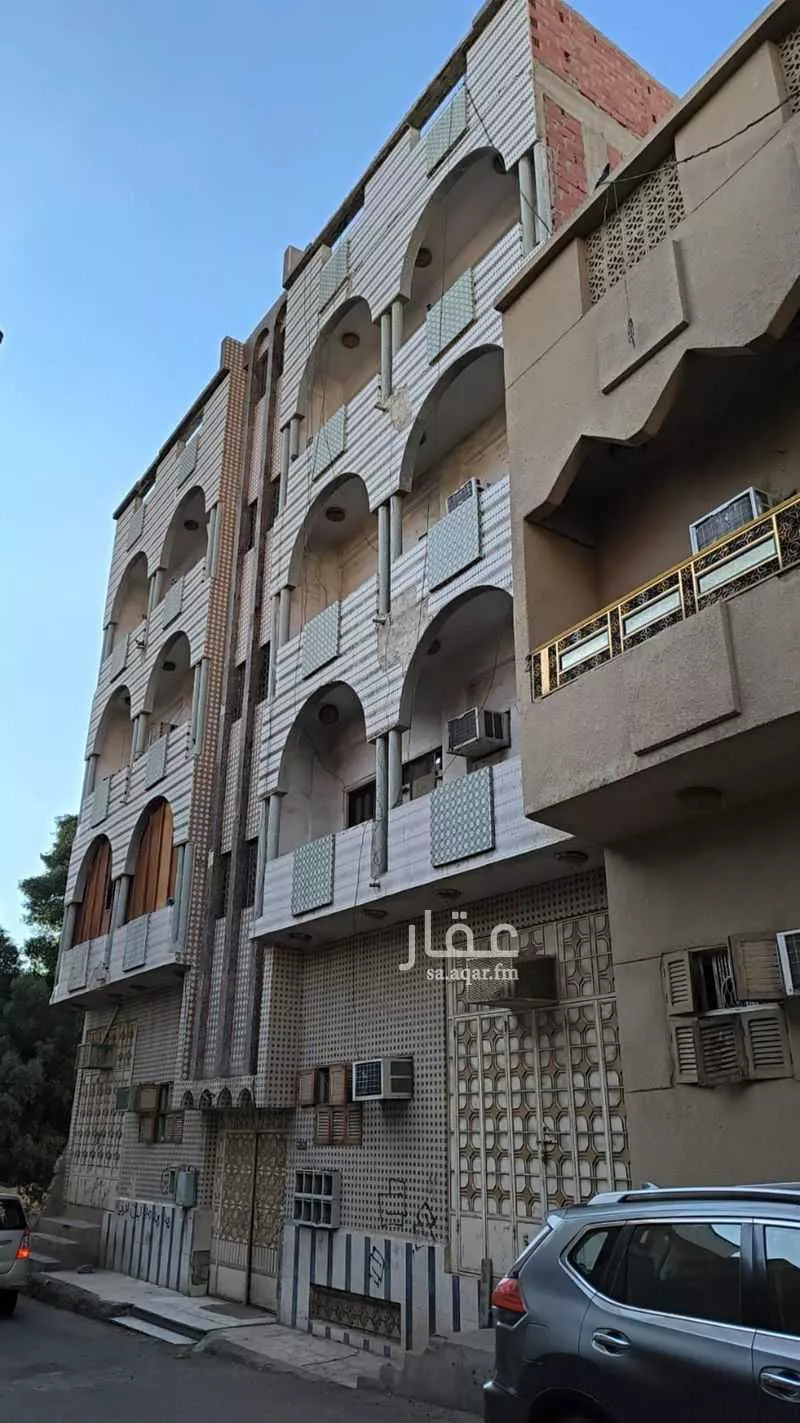 عمارة 296 م² في الخنساء 16