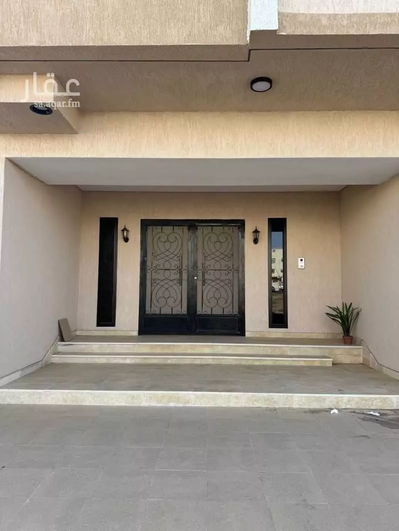 عمارة 283 م² في الملك فهد 18