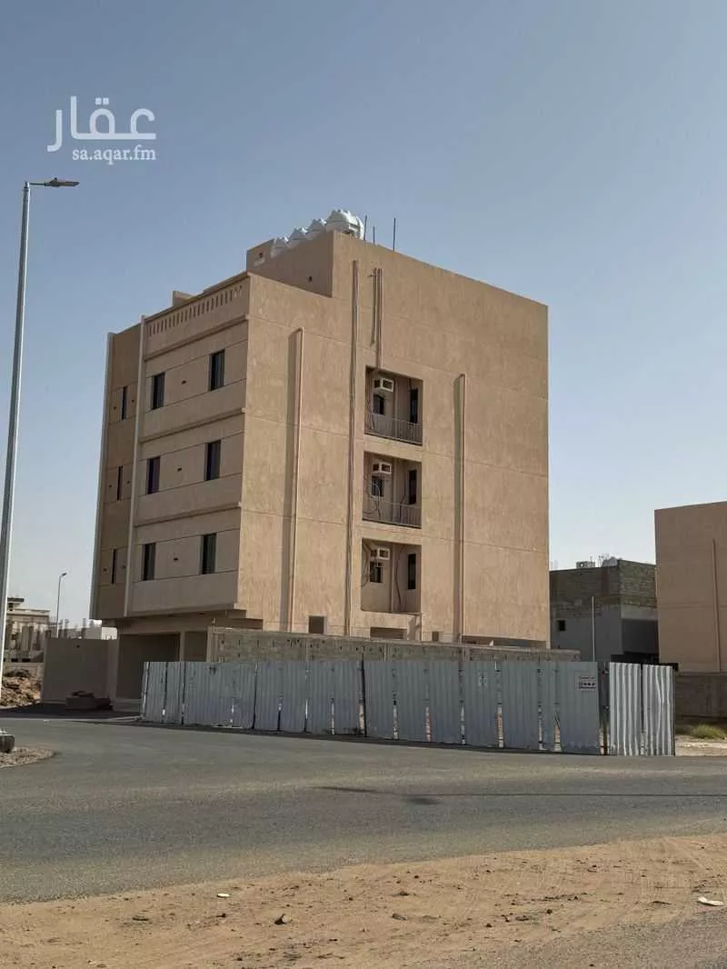 عمارة 283 م² في الملك فهد 23