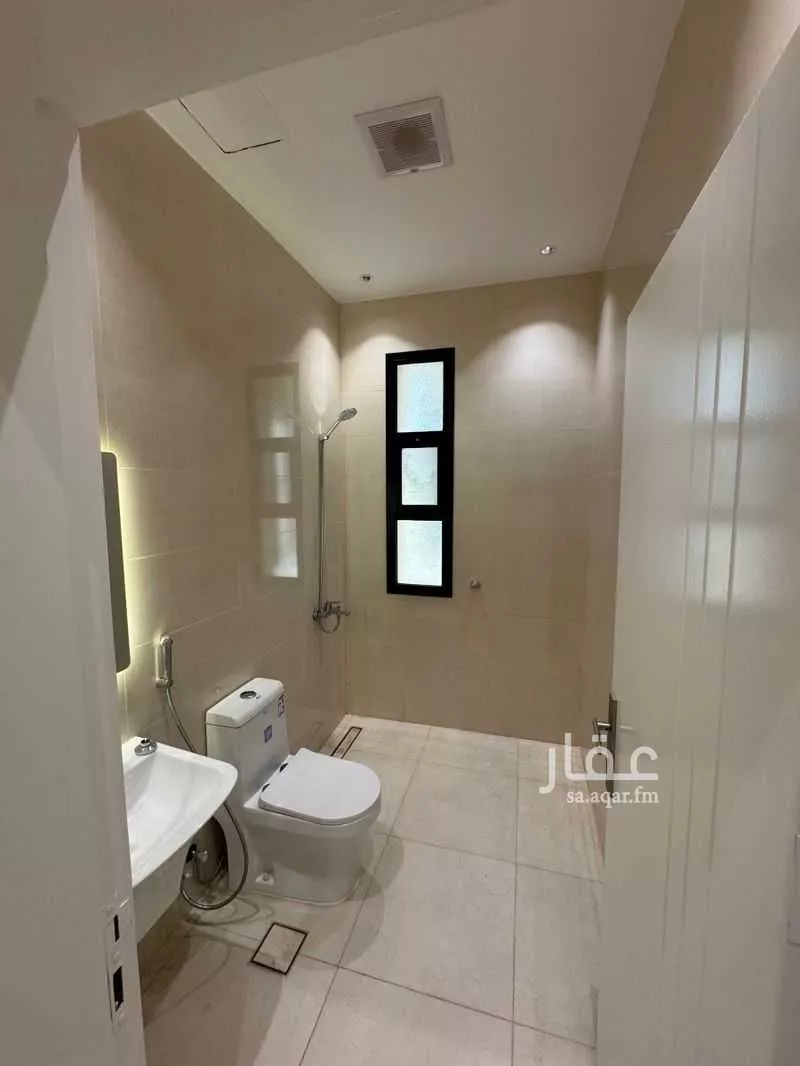 عمارة 283 م² في الملك فهد 8