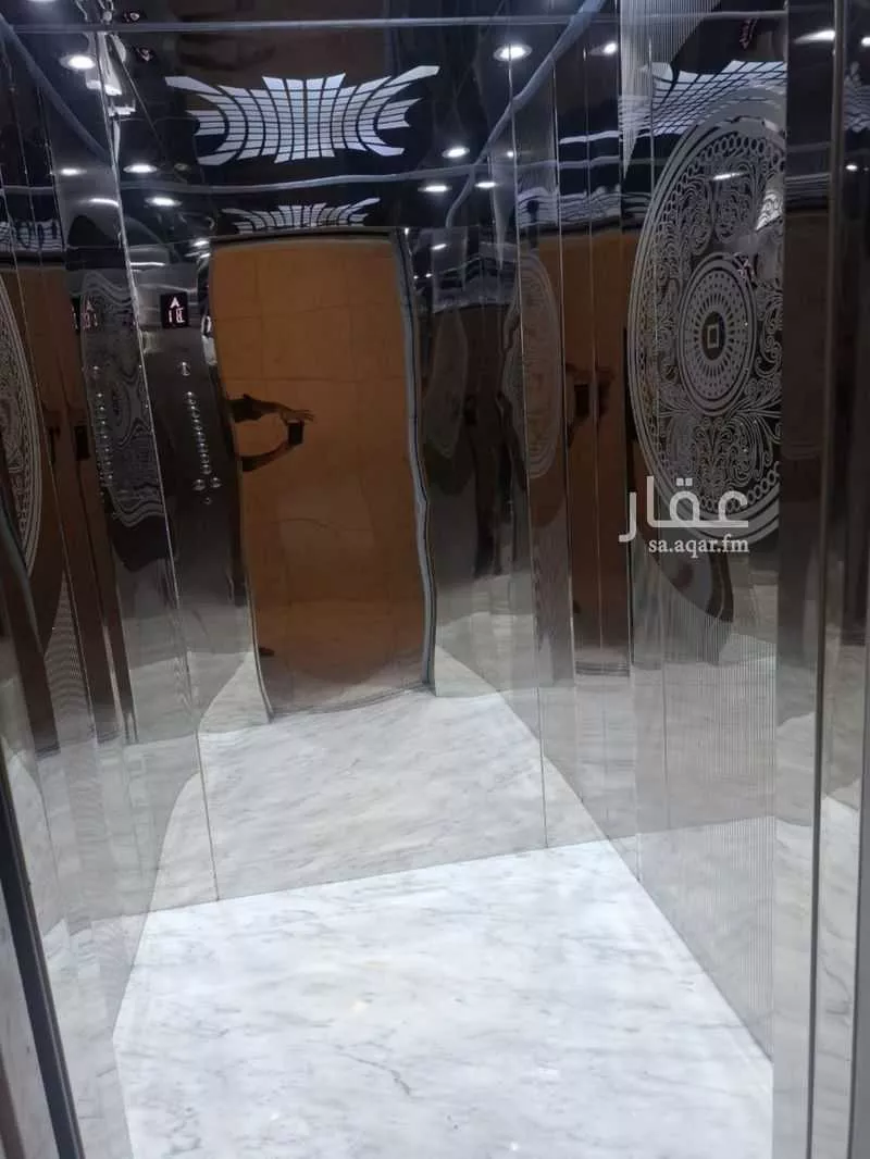 779 sqm building in Al Salamah 3
