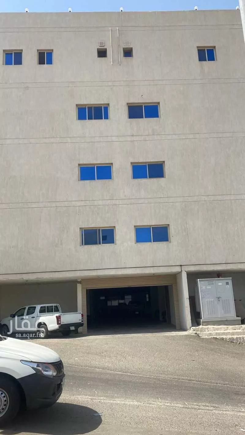 500 sqm building in King Fahd 2
