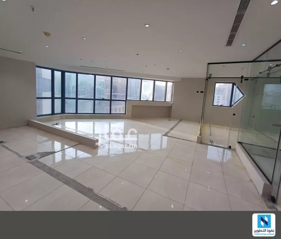 2500 sqm office in Al Aziziyah 3