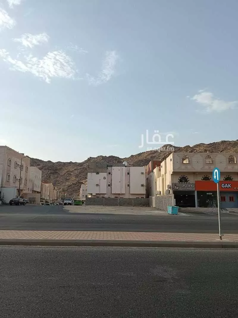 أرض 454 م² في الخضراء 2