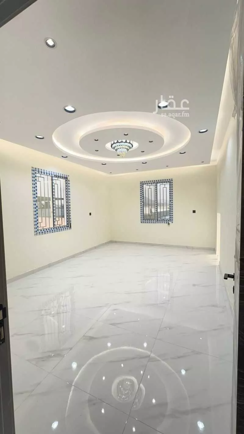 عمارة 874 م² في العوالي 8