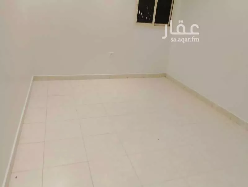 عمارة 2500 م² في العوالي 4