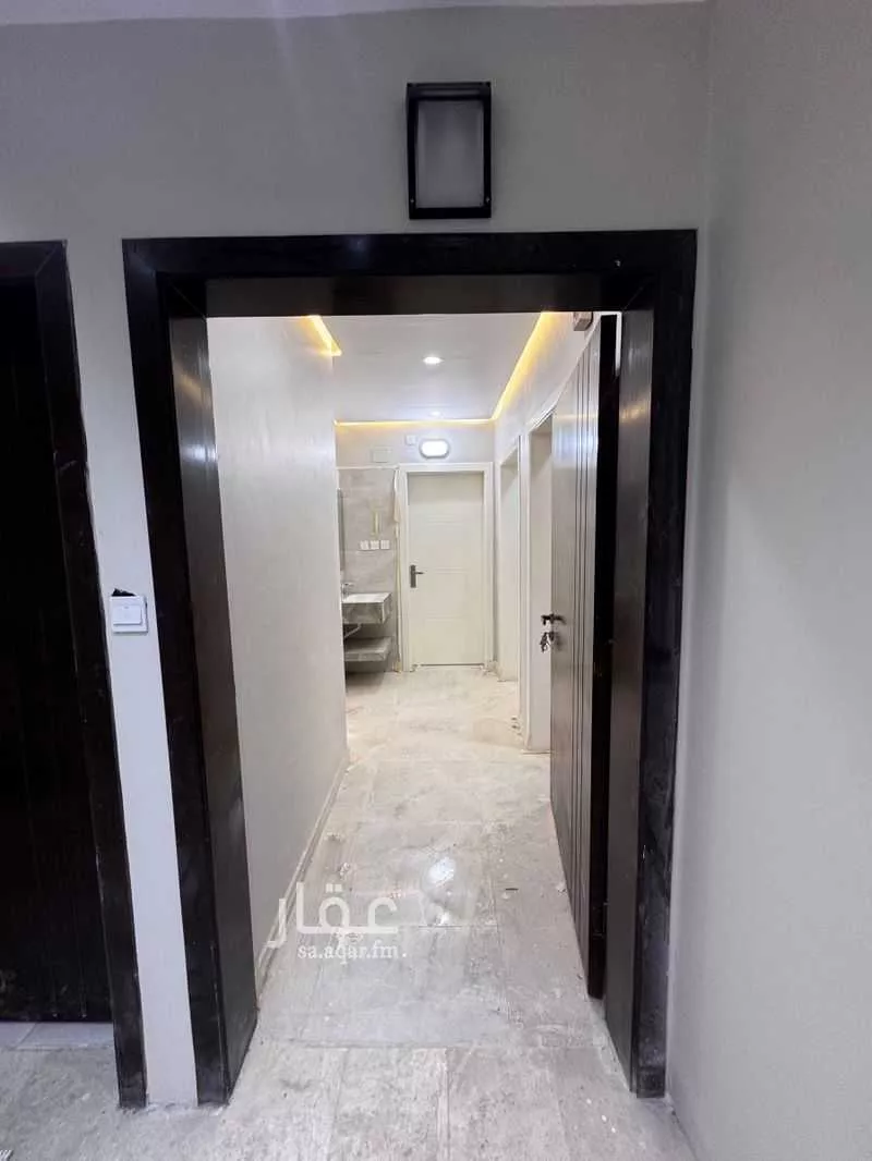 عمارة 792 م² في الملك فهد 13