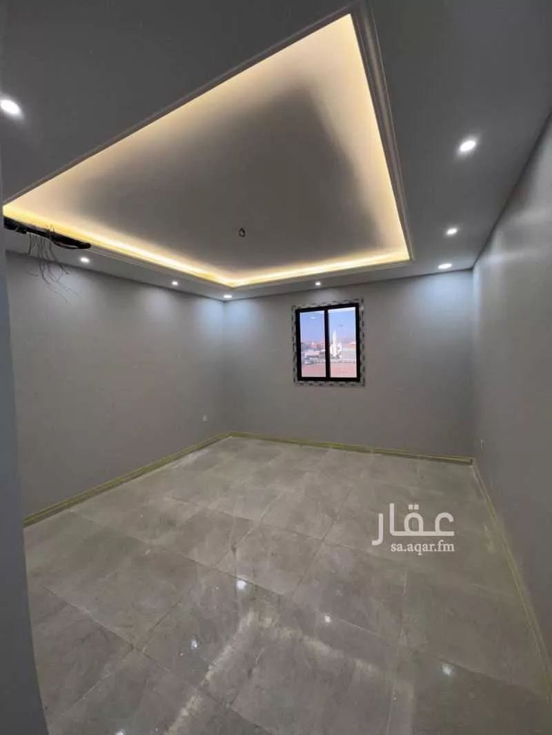 عمارة 792 م² في الملك فهد 3