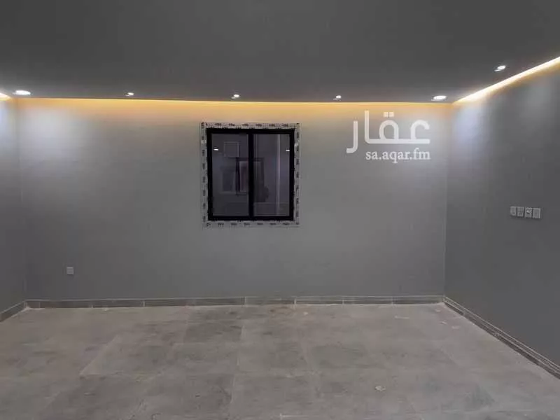 عمارة 792 م² في الملك فهد 6