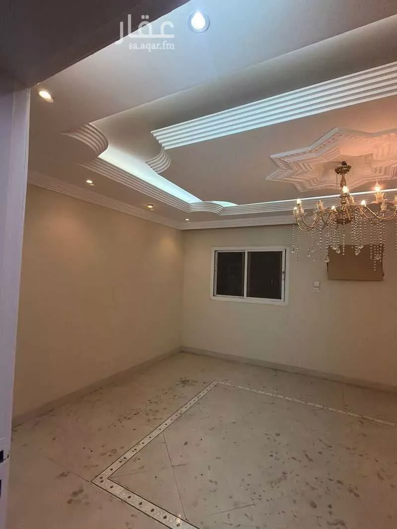 عمارة 604 م² في الشهداء 5