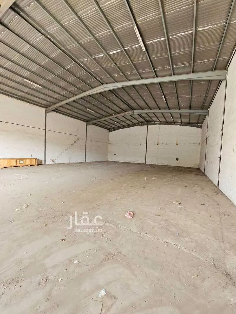 660 sqm warehouse in Al Usaylah 3