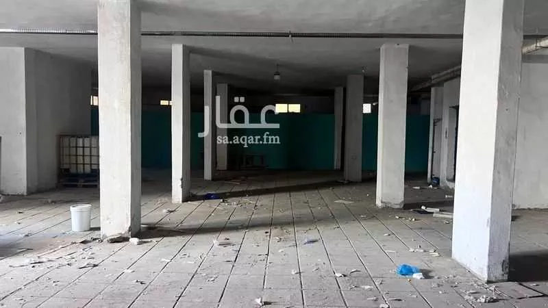 مستودع 981 م² في الخضراء 5