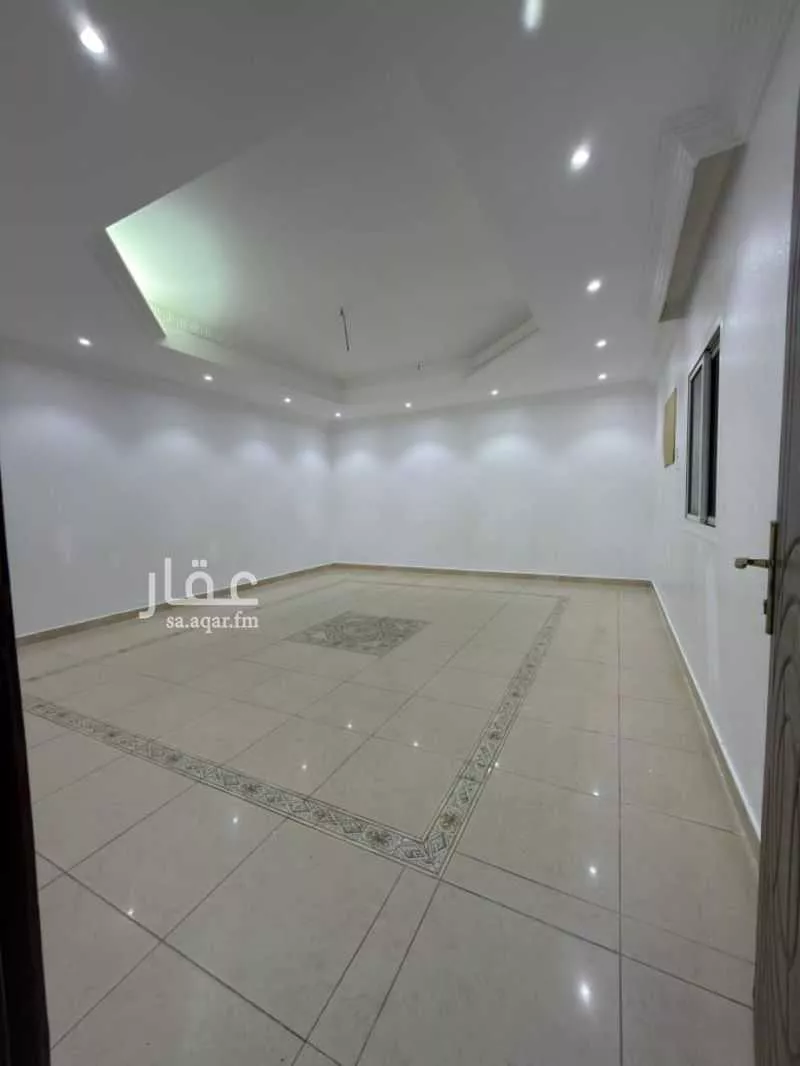 900 sqm building in Al Khadra 3