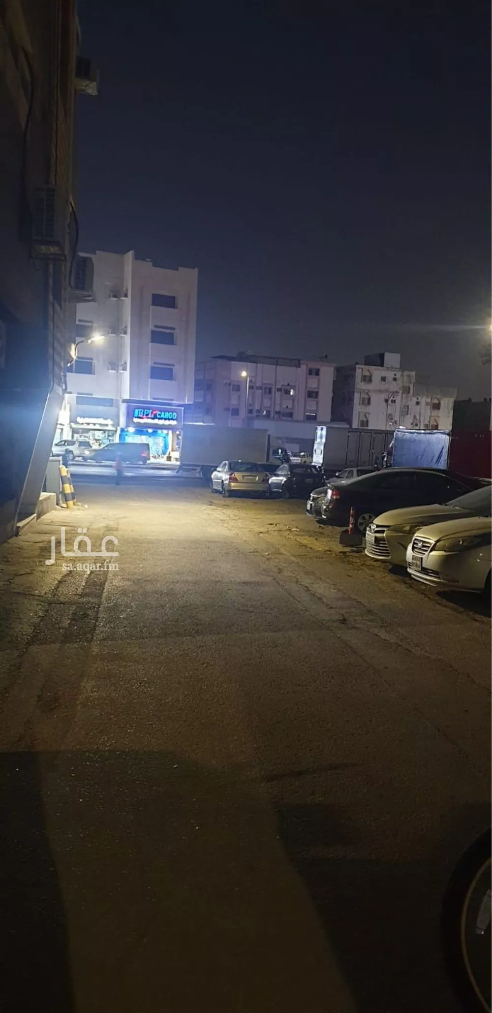 296 sqm building in Al Khaleej 8