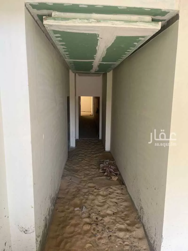 عمارة 1040 م² في الشعلة 12